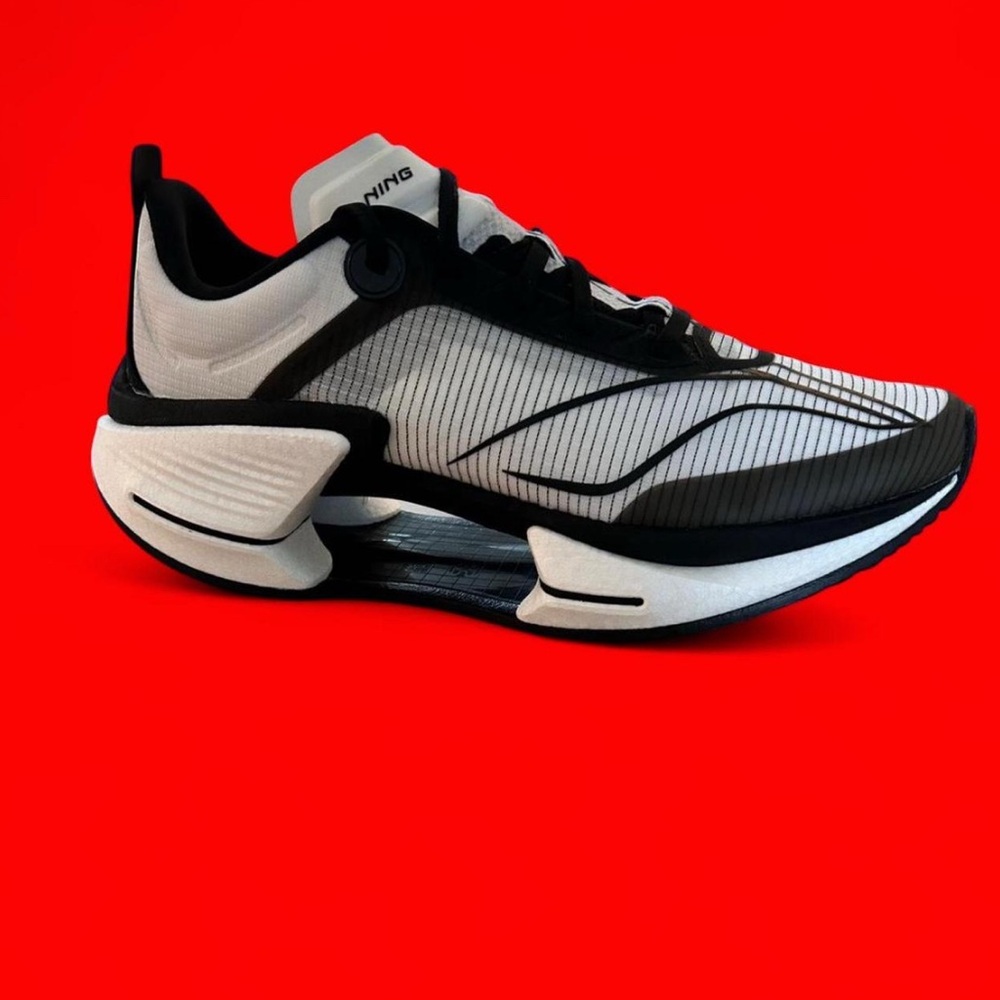 Li Ning carbon plated running shoes size 10.5 men brand new - Picture 2 of 6